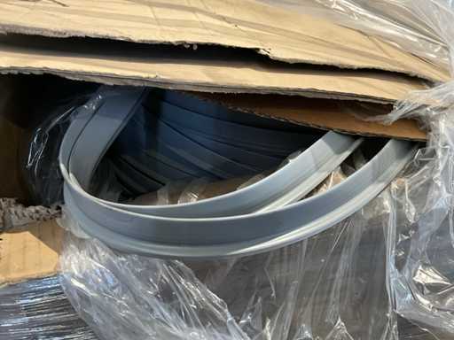 Circa 2800 meter diverse dichtingen waaronder voor glas (KP1010)