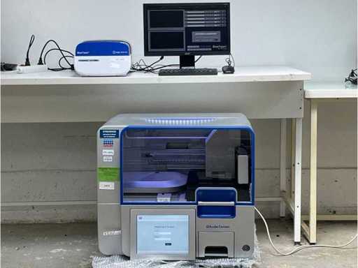 Qiagen - QIAGEN Qiacube Connect Mașină Automată de Pipetare