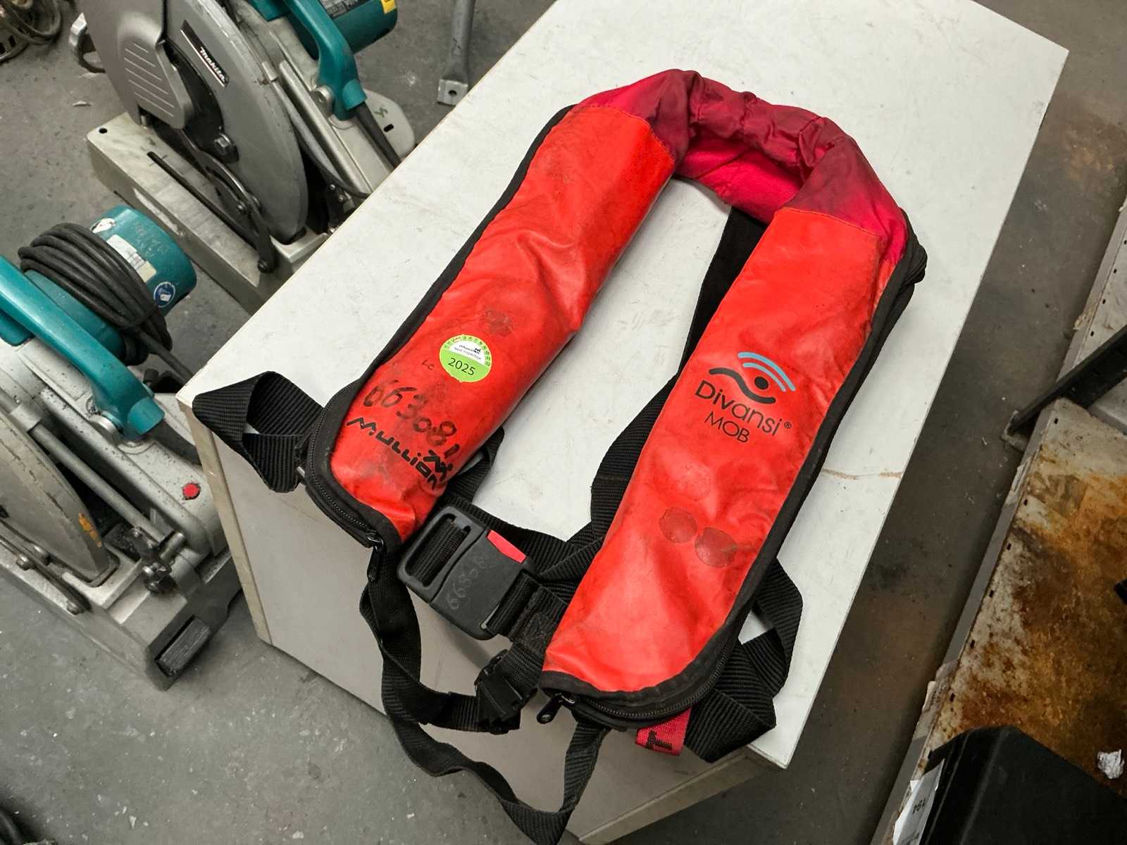 Mullion Divansi Life Jacket (10x)