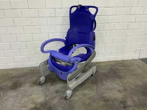 Arjo - Carendo - Poltrona elettrica da bagno