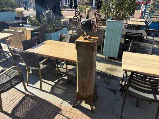 Terrace candle on wooden column