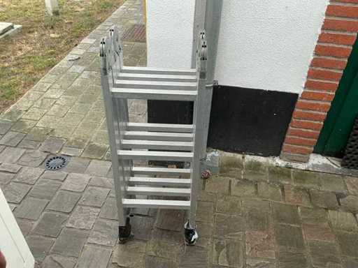 Aluminium folding ladder