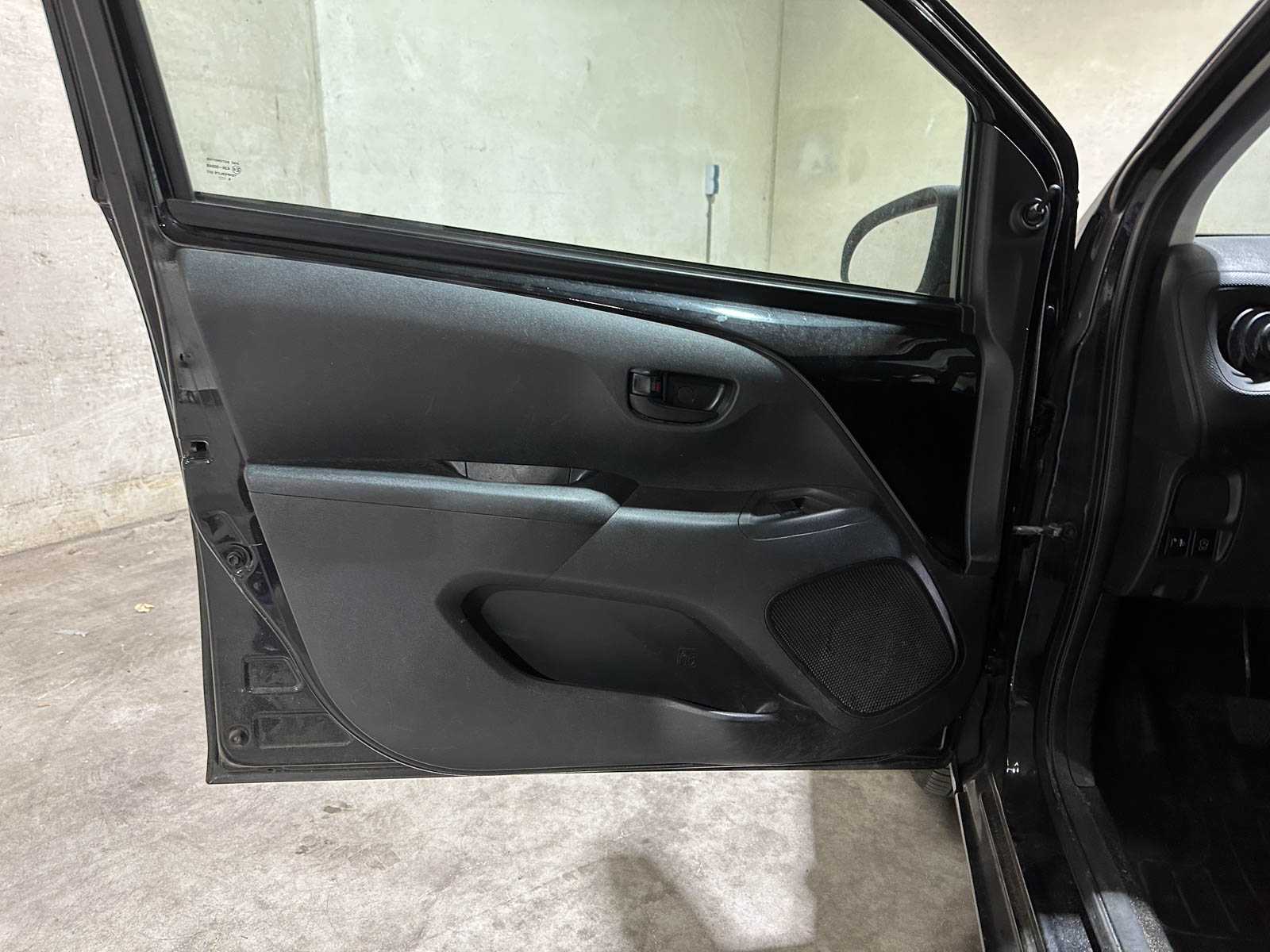 Citroen C1 1.0 VTi Feel 72pk 2020 (Origineel-NL + 1e eigenaar), H-148-BX