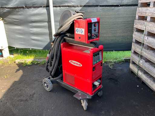 Fronius VarioSynergic 4000 welding machine