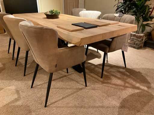 Oradea Eiken Eetkamertafel