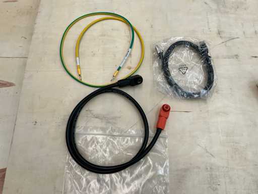 (x15 pièces) Câbles d’armoire FOXESS HV2500 (RÉF : 4005698)