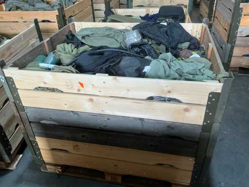 Various NL Army Clothing