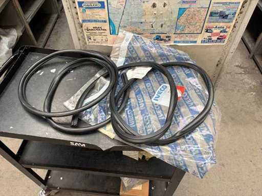 Iveco - 93901186 - Garnitură de ușă - Piesă nouă