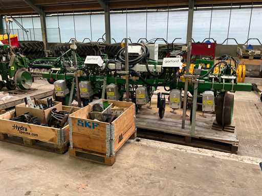 Garford Inrow 6 Row Front Hoeing Machine