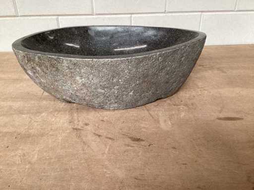 DIFFERNZ-Versenkung Lombok Riverstone Naturstein