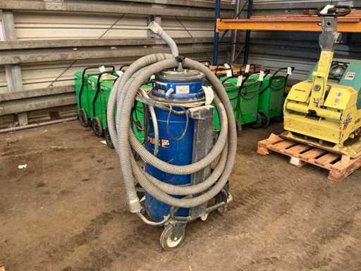 2016 BLASTRAC BDC 1330 Industrial Vacuum Cleaner DEFECTIVE