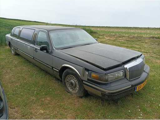 1995 LINCOLN Town Car Car