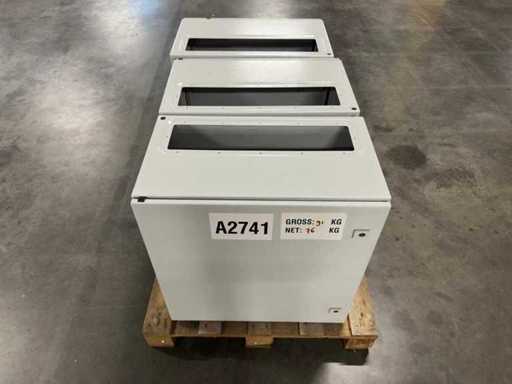 Partia metalowych szaf sterujących (3x)