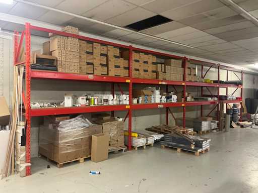 Rayonnages d’entrepôt