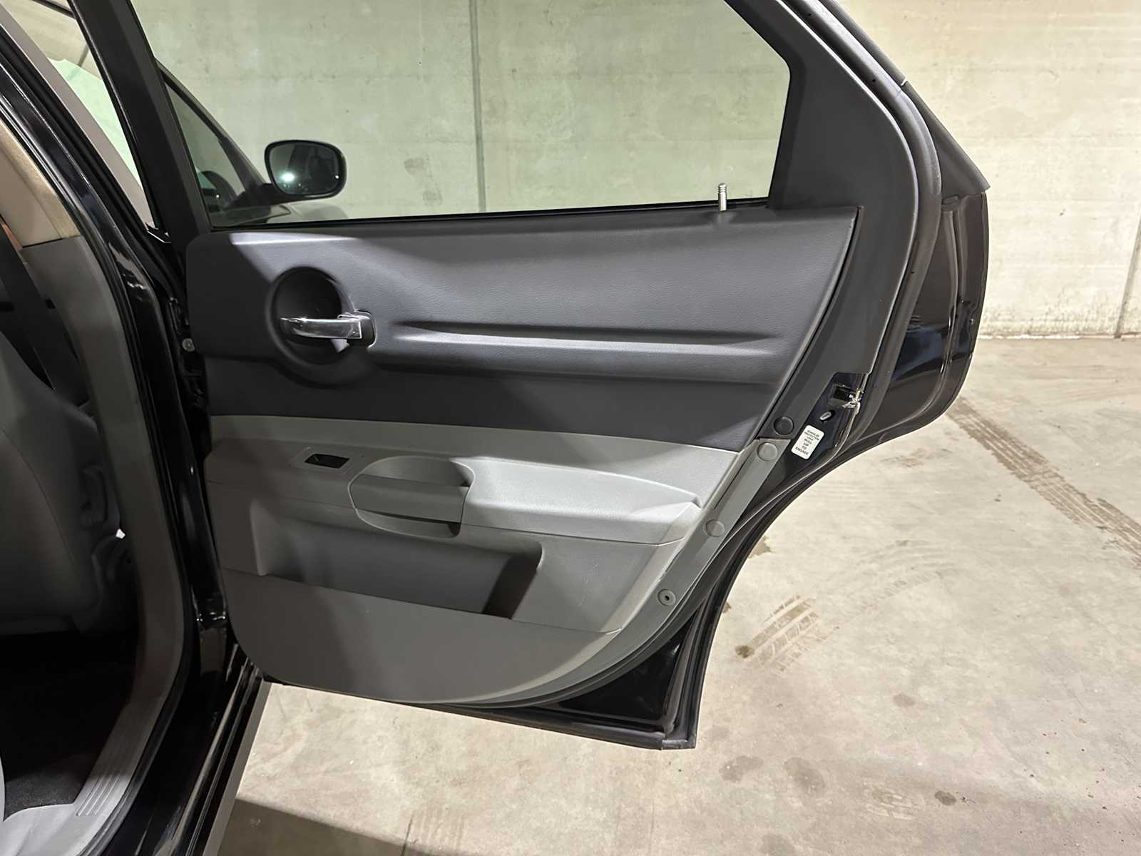 Dodge Magnum R/T 5.7 V8 Ghost Challenger Hemi Hellcat 350pk 2005, T-140-BV