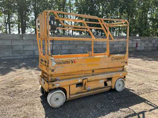 2006 Haulotte Compact 8 Flugplattform defekt