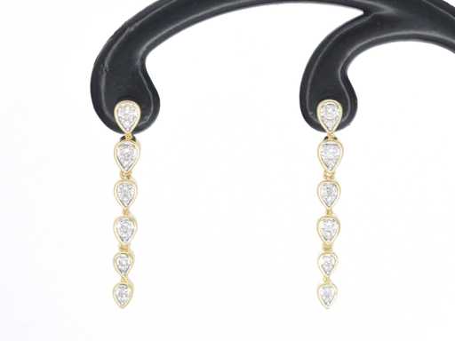 Gouden oorbellen met diamanten