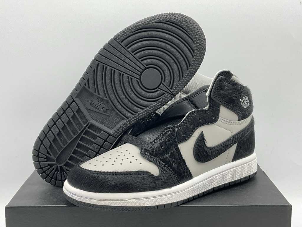 Nike Jordan 1 Retro High OG Twist 2.0 Medium Gris Enfants Sneakers 30