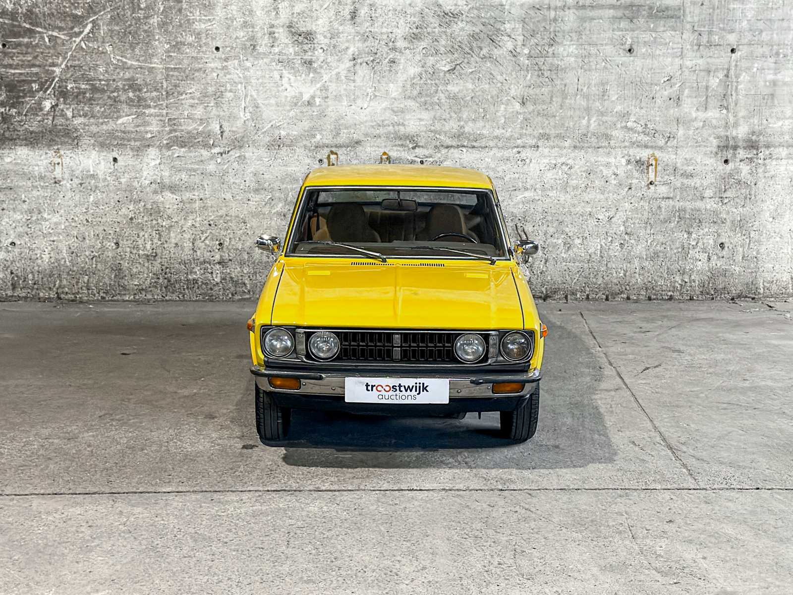 Toyota Carina 1600 de Luxe automatic 75pk