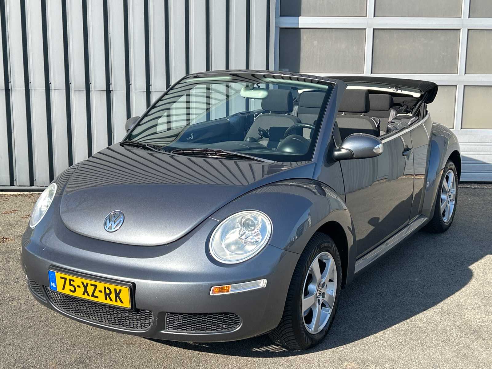 Volkswagen – New Beetle Cabriolet – 1.6 Highline – Car – 2007