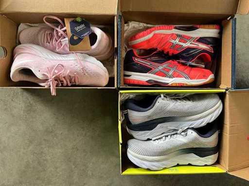 Asics/Hoka Sneakers size 40/40.5 (3x)