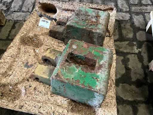 Greutate față (2x)