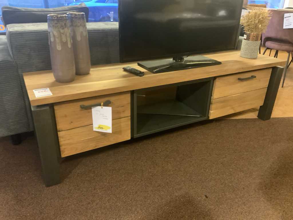 Charly Tv cabinet