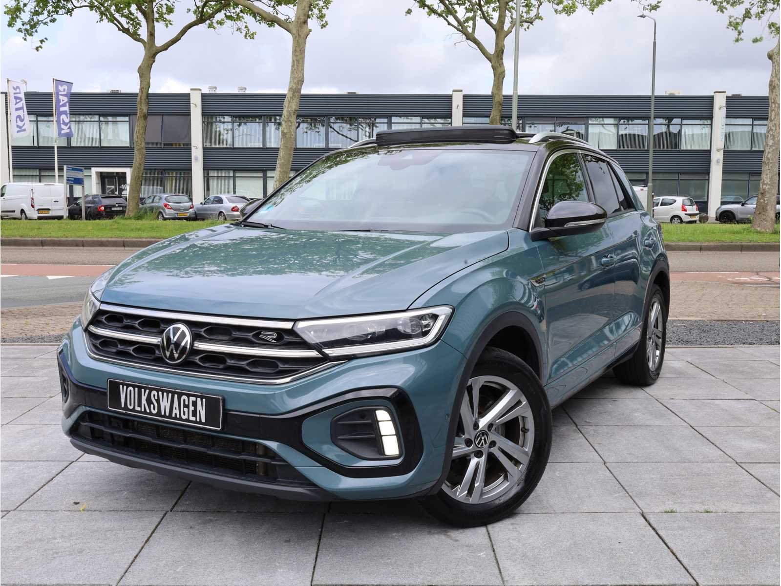 Volkswagen T-Roc R-Line 2.0 TSI 4Motion 190HP Automatic 2023