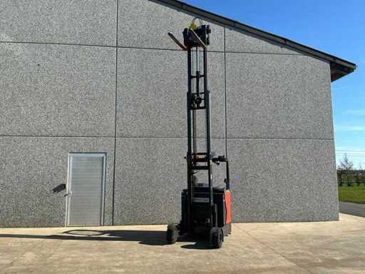 2020 Linde R14G-01 Reach truck op grote wielen