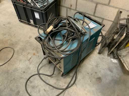 Machine à soudage à électrodes Superweld