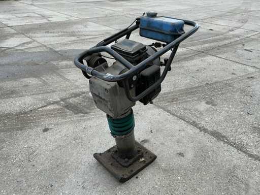 ROBIN EC12 Vibratory Rammer