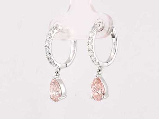 14 KT witgouden oorbel met 1,98 cts laboratoriumgekweekte diamant