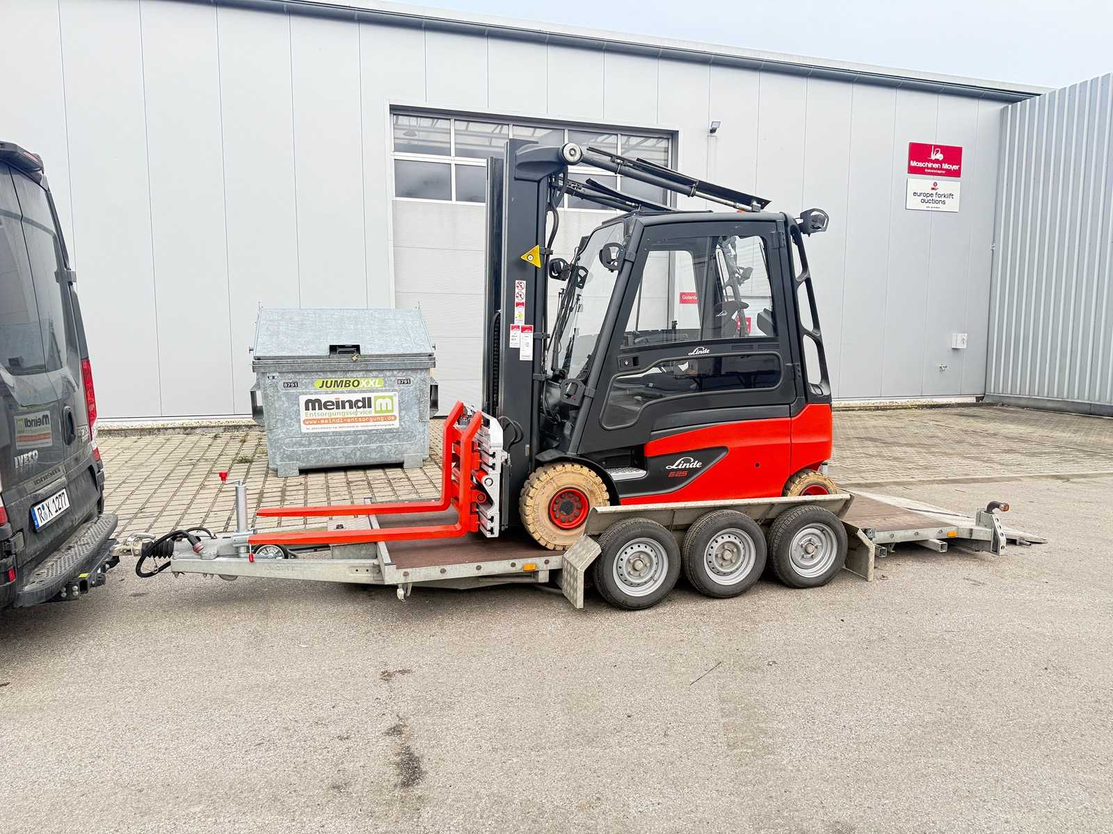 2022 Ostmann 3.500kg Tridem 3-Axle Lowering Trailer Airmatic Air Suspension 6x Tires 2024