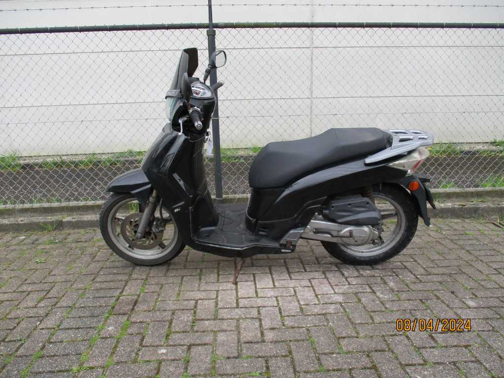 Kymco - Moped - People - Scooter