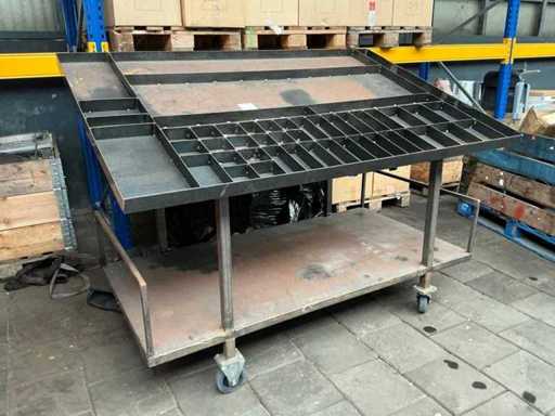 Magazijnwagen met vakkenbord