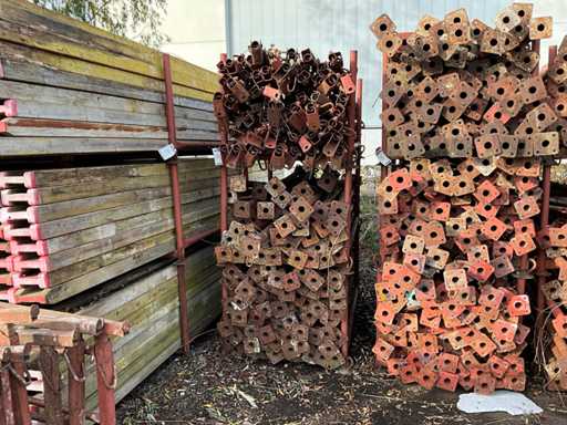 Hélice à vis (env. 200x)