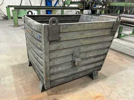 Stalowy pojemnik na odpady