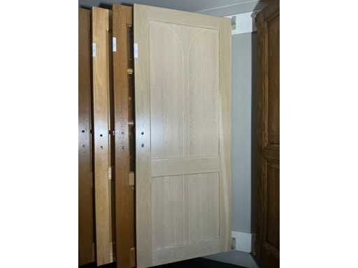 Porte intérieure en bois massif