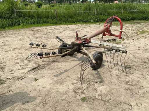 Kuhn GA300 Grass Rake
