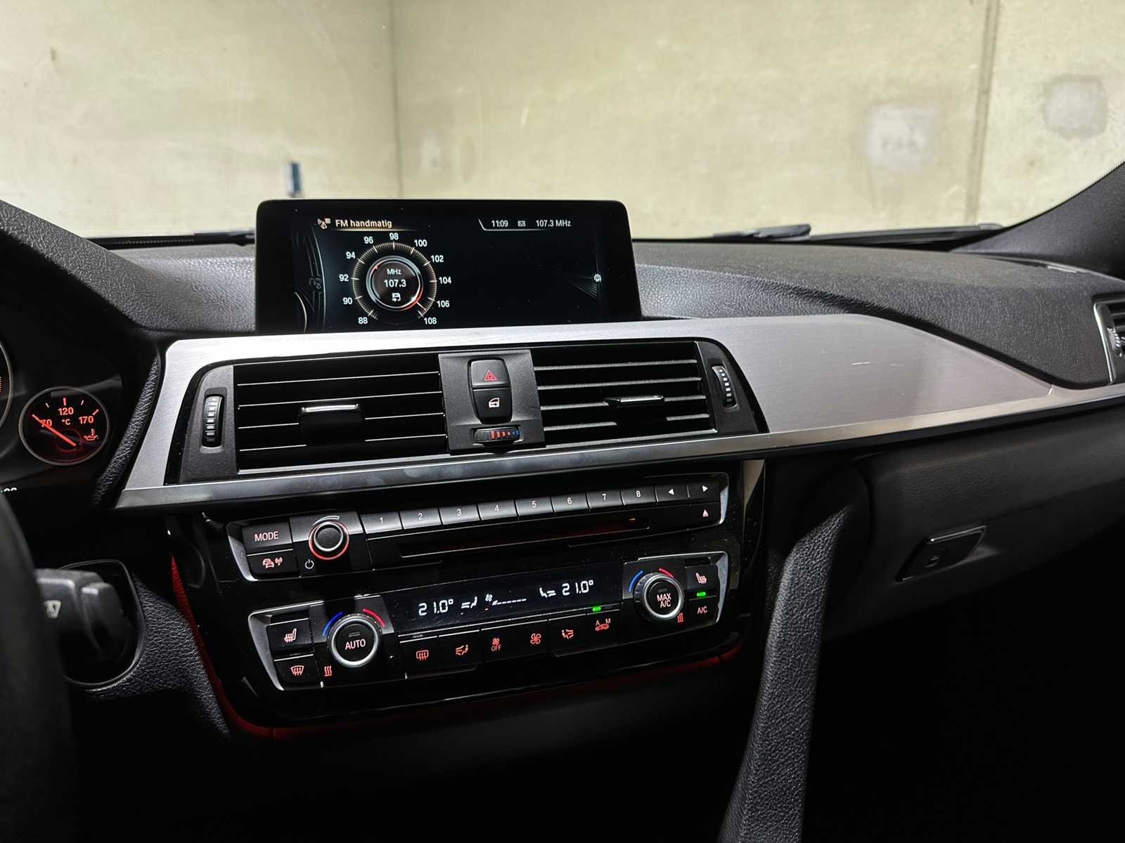 BMW 320i Automatic Centennial High Executive 184hp 2016 3-Series Touring, JR-371-D