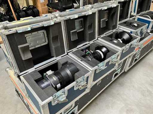 Casetec - Vluchtcases voor Beamer Optics (3x)