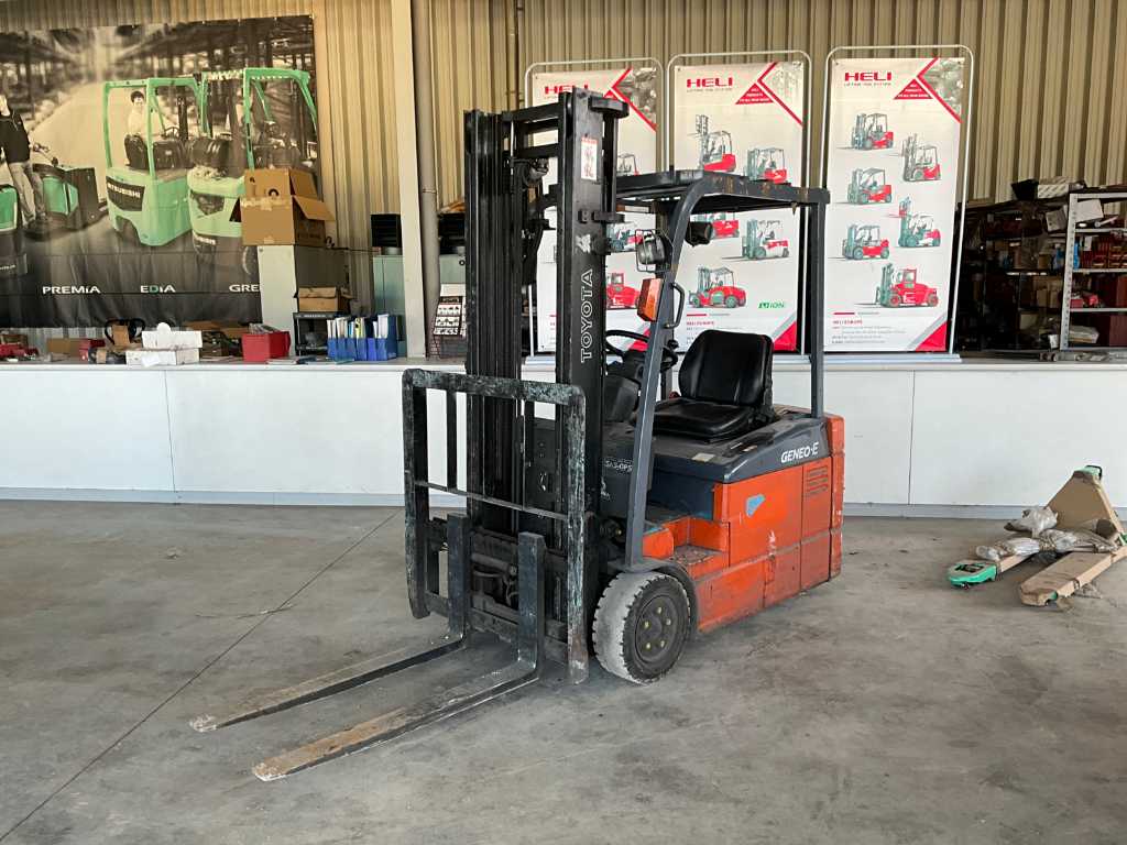 Toyota 7FBE15, 2005