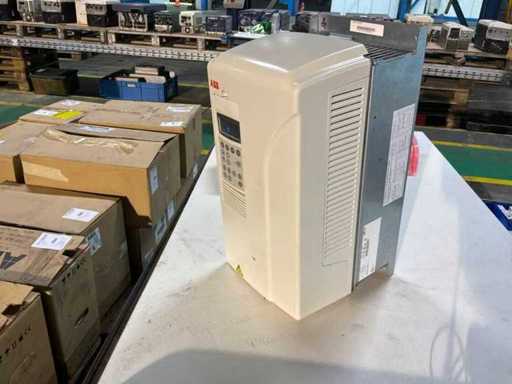 ABB ACS800 Frequentieregelaar