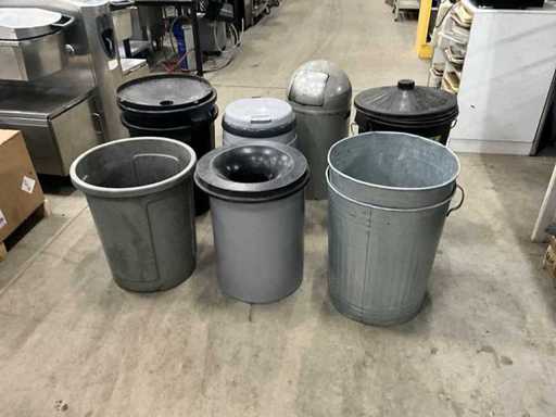 Coșuri de gunoi (9x)