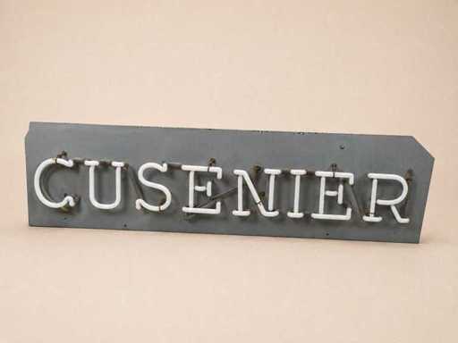 Enseigne au néon Cusenier