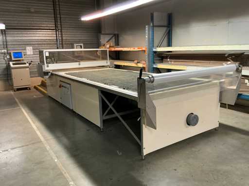 Machine de découpe CNC Vétigraph Coupeur 2009