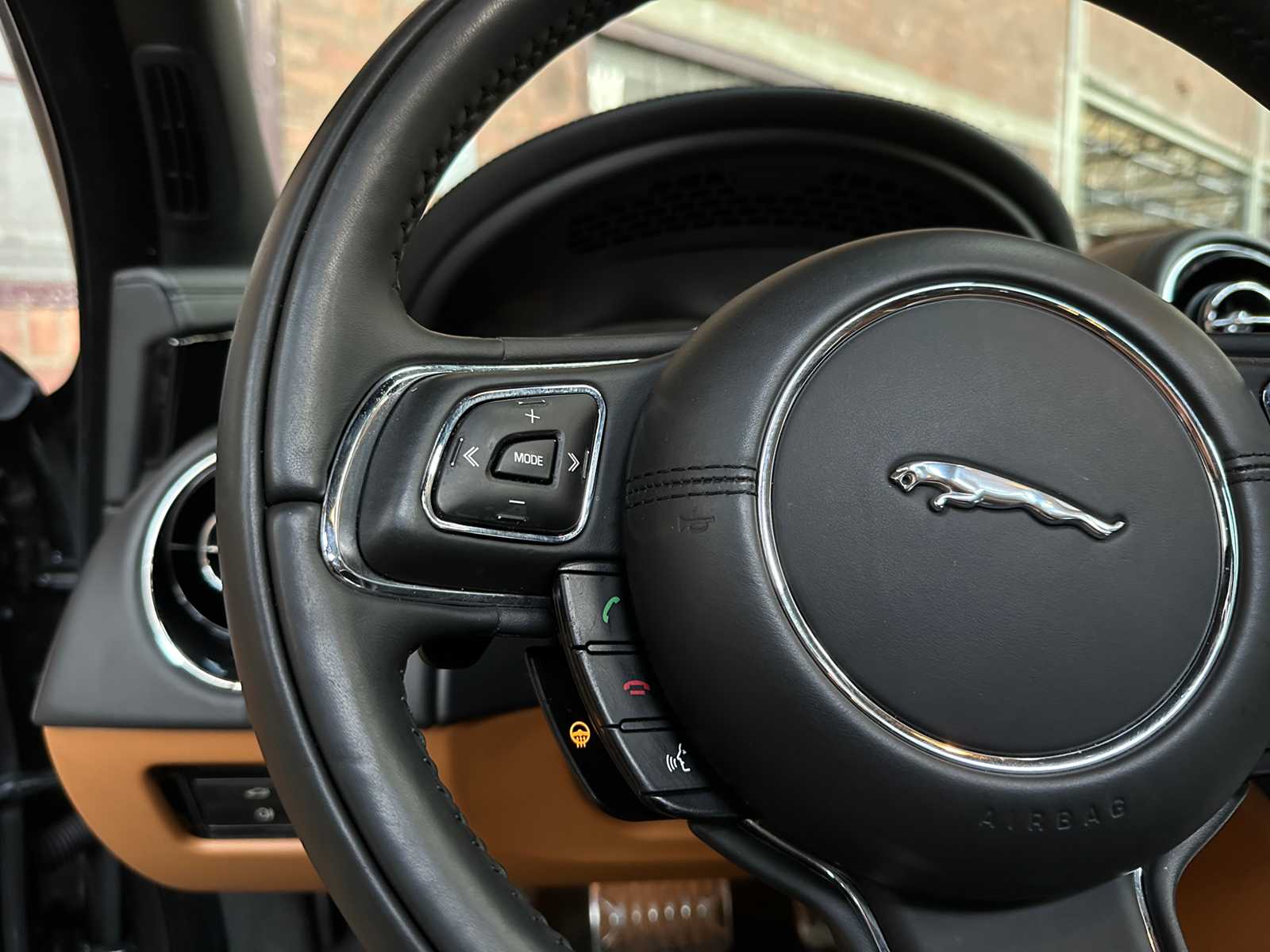 Jaguar XJ 3.0 V6D Portfolio 275 PS 2012