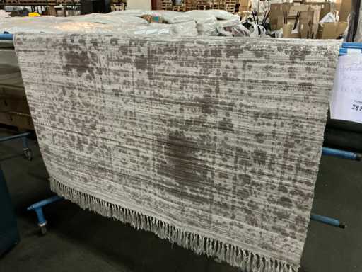 Beige Rug (160x230 cm)