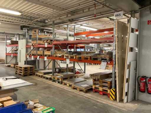 Zware plank, met inhoud