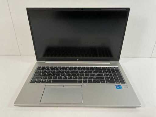 HP EliteBook 850 G8 15,5", Core(TM) i5 11. generacji, 16 GB RAM, 256 GB NVMe Laptop